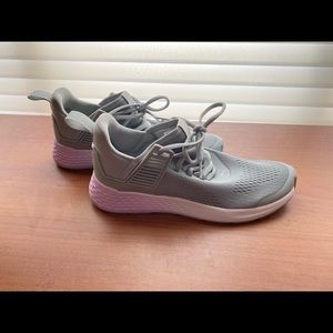~NWT~ Puma Womens Radiate XT 368084-01 Gray Running Shoes Sneakers - Size 8